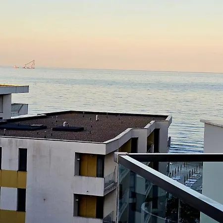 Infinity Pool & - Luxury Private Parking Apartamento
