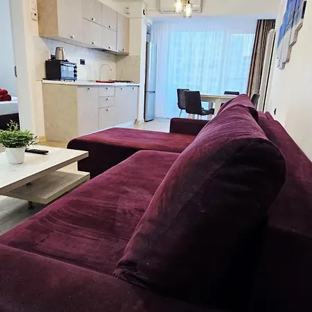 Infinity Pool & - Luxury Private Parking Apartamento Năvodari