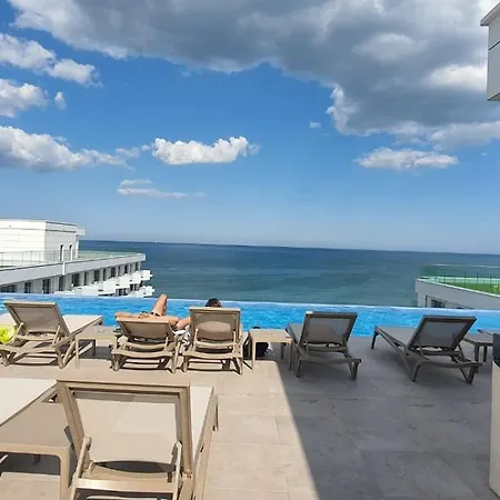 Infinity Pool & - Luxury Private Parking Apartamento *