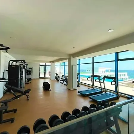 Infinity Pool & - Luxury Private Parking Apartamento