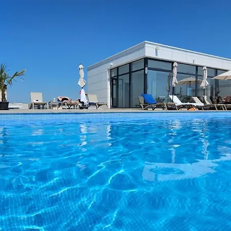 Apartamento Infinity Pool & - Luxury Private Parking