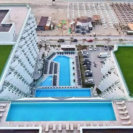 Infinity Pool & - Luxury Private Parking * Năvodari